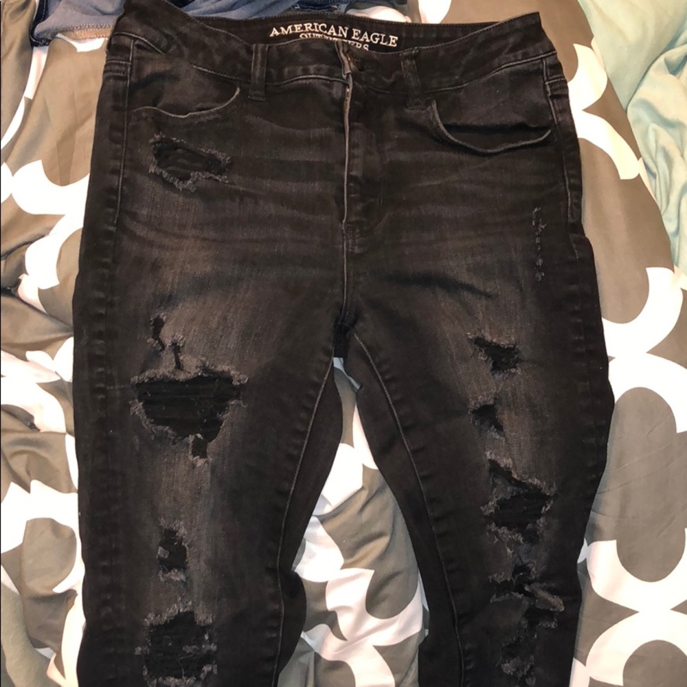 High waisted distressed AE jeggings 👖 ♥️